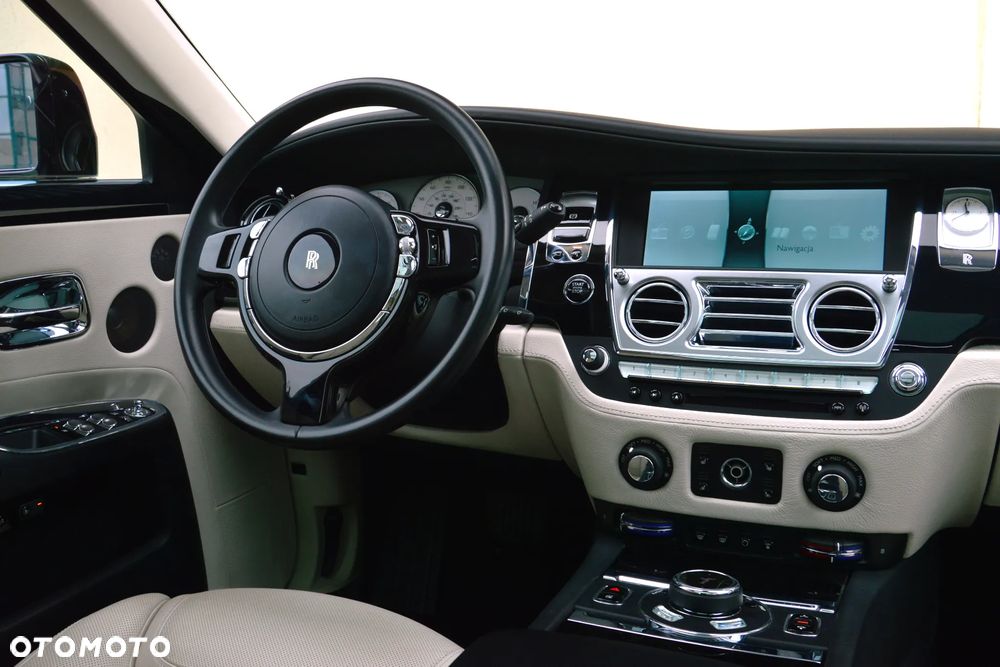 Rolls-Royce Ghost Standard - 23