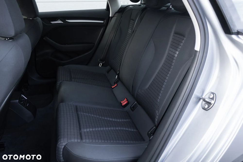 Audi A3 Sportback 1.4 TFSI Ambition - 33