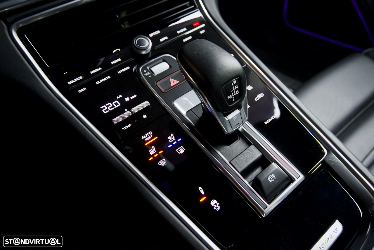 Porsche Panamera Turbo S E-Hybrid - 44