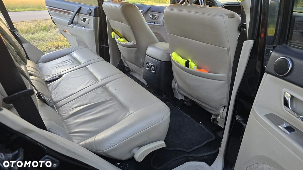 Mitsubishi Pajero 3.2 DID Elegance - 15