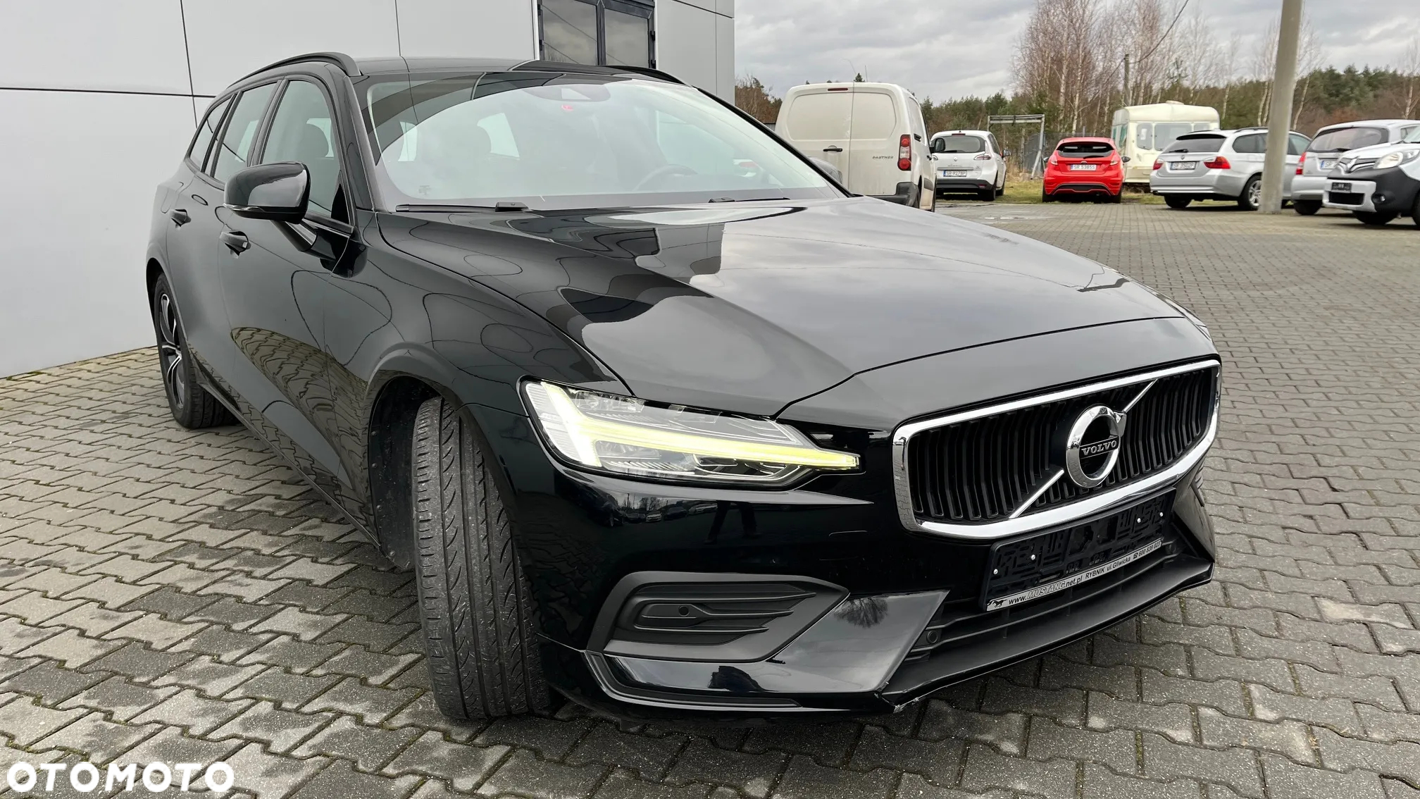 Volvo V60 D3 AWD Momentum - 4