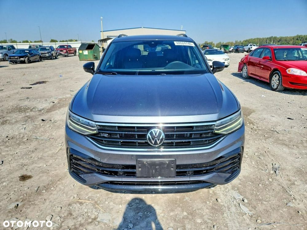 Volkswagen Tiguan - 2
