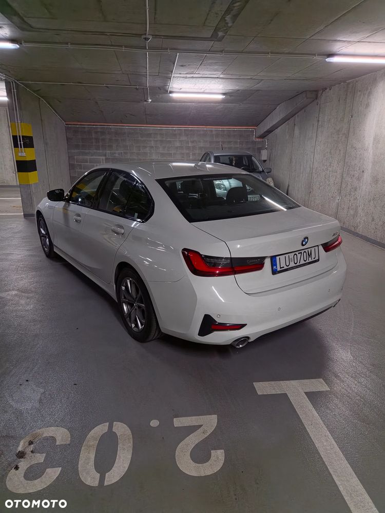 BMW Seria 3 - 25
