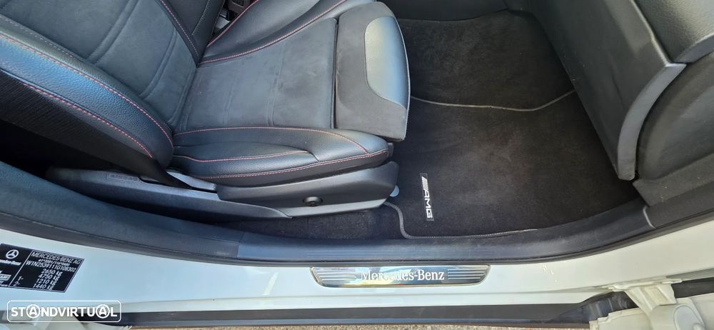 Mercedes-Benz GLC 300 de 4Matic 9G-TRONIC - 17