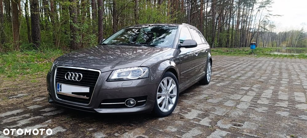Audi A3 Sportback 2.0 TDI DPF Ambition - 1