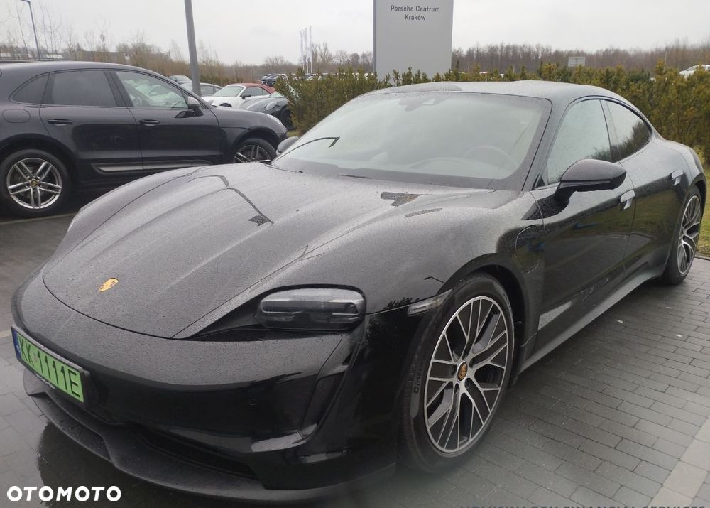 Porsche Taycan Performance Plus - 1