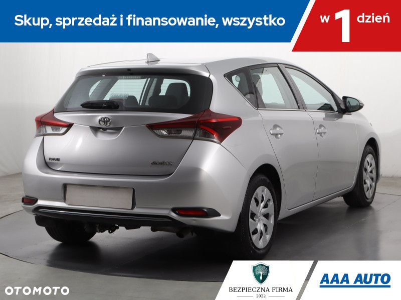 Toyota Auris - 6