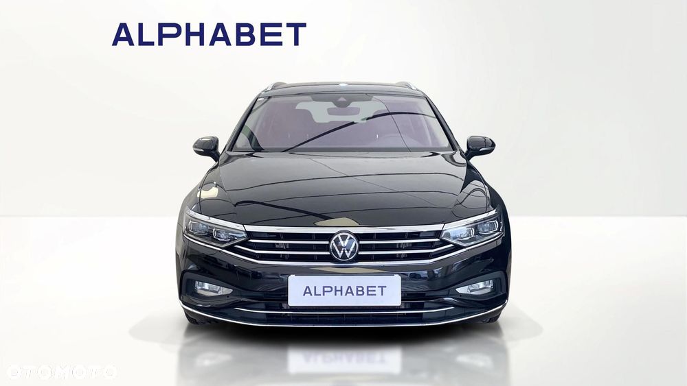 Volkswagen Passat - 8