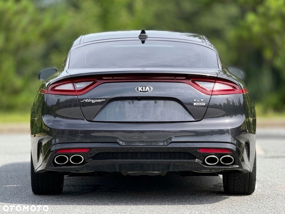 Kia Stinger - 5