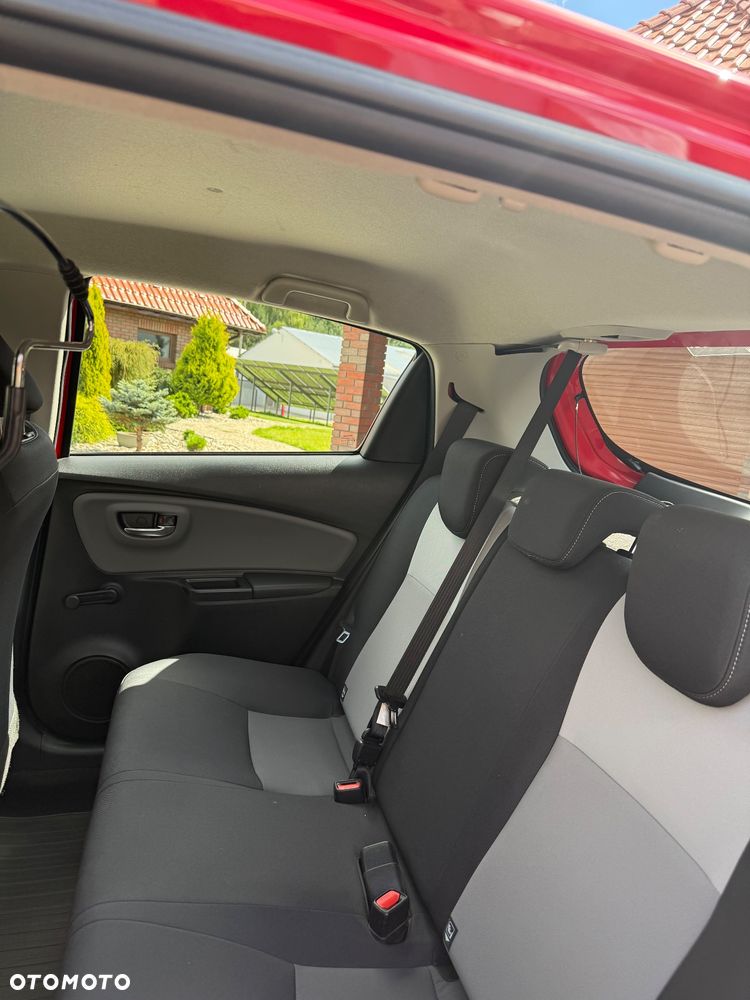 Toyota Yaris 1.5 Premium CVT - 18