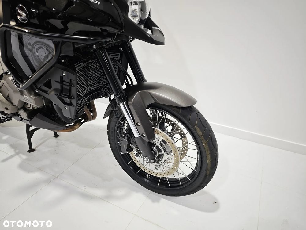 Honda VFR - 8