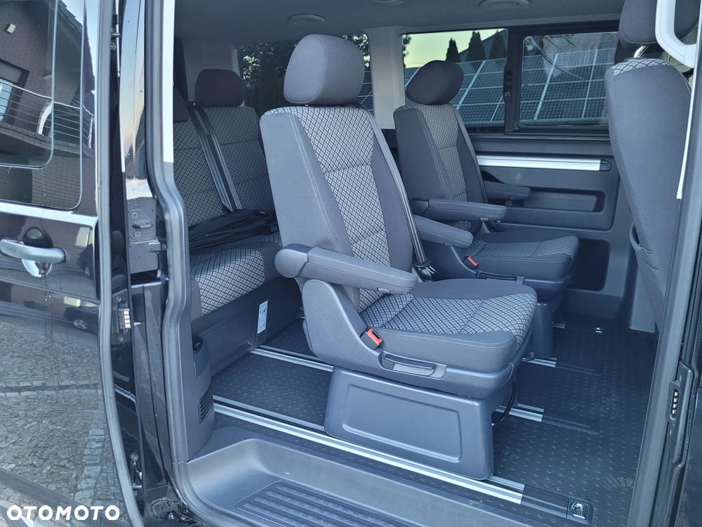 Volkswagen Multivan 2.0 TDI L1 Comfortline DSG - 12