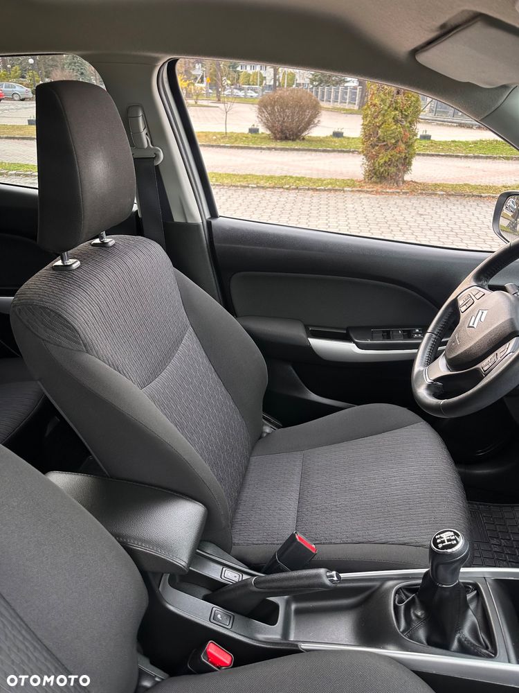 Suzuki Baleno 1.0 Boosterjet Comfort - 31