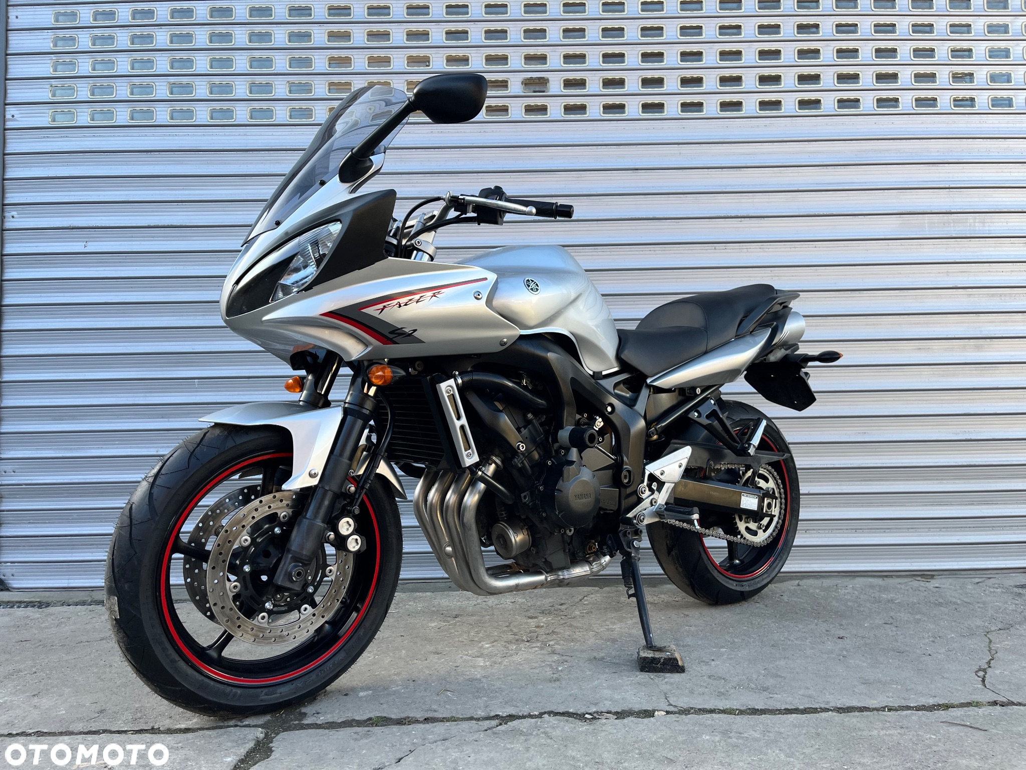 Yamaha FZ6 - 32