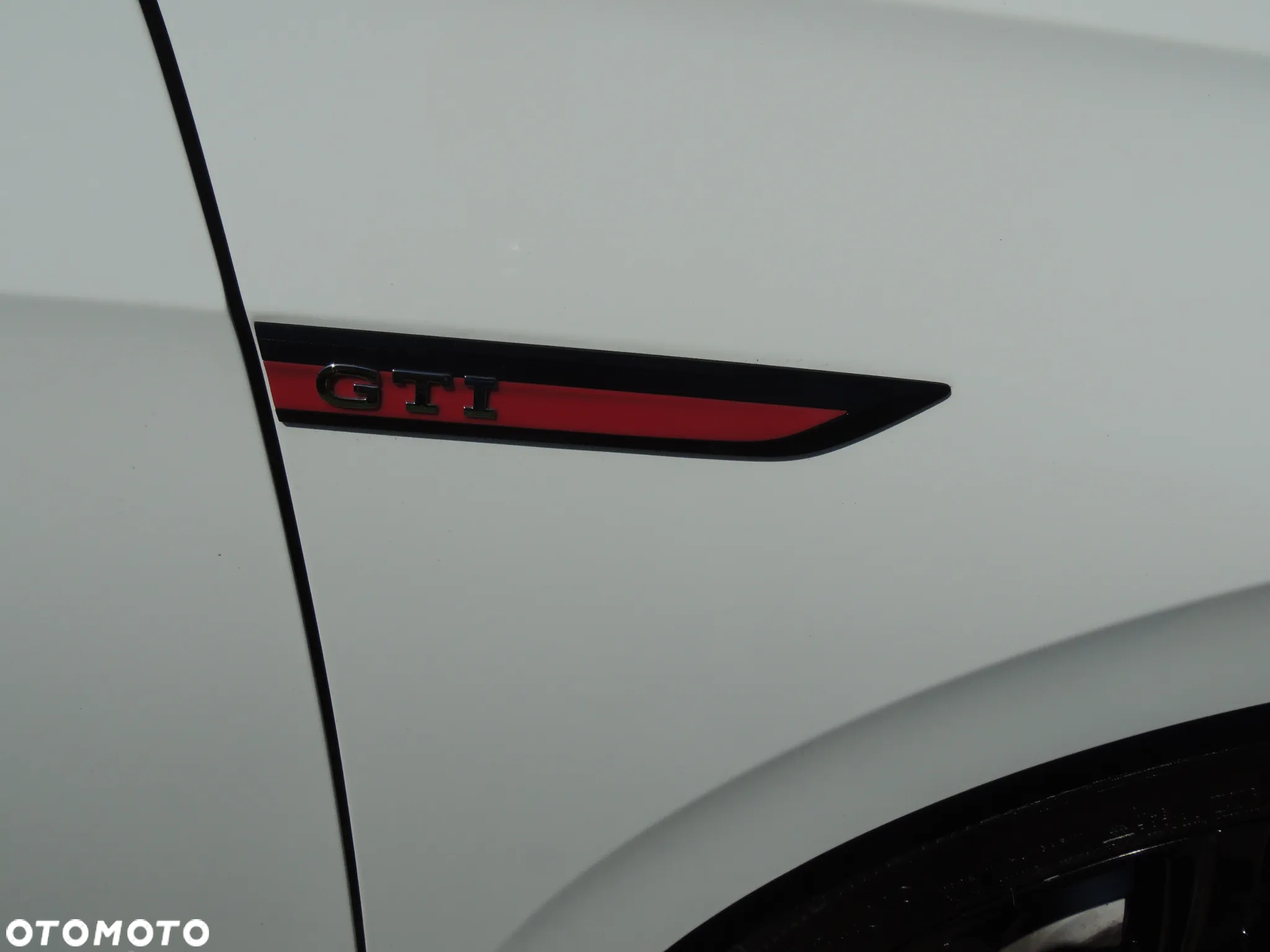 Volkswagen Golf VIII 2.0 TSI GTI DSG - 5