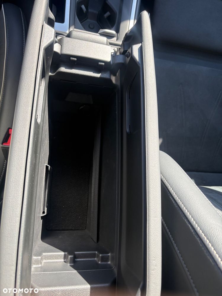Volkswagen Passat - 28