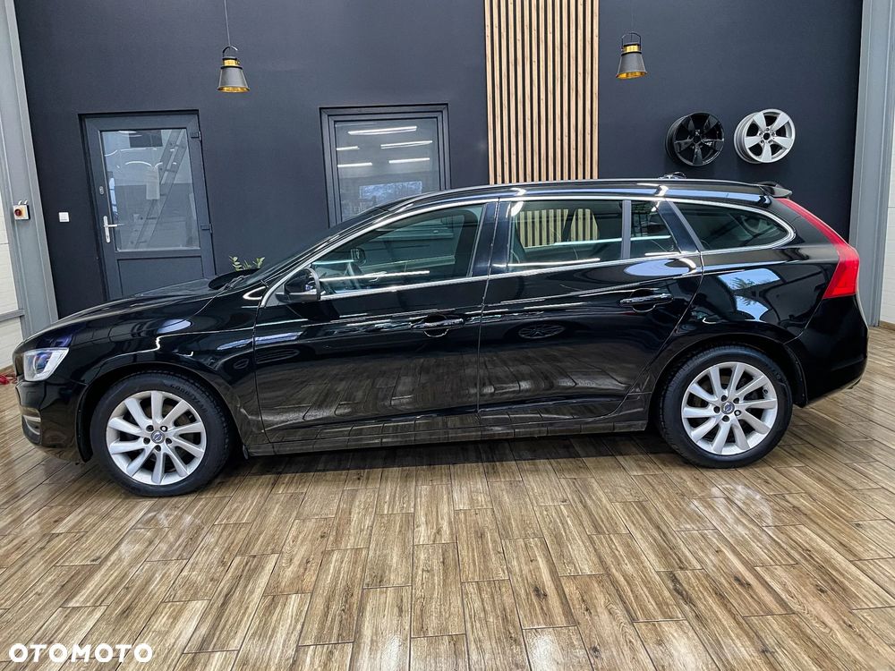 Volvo V60 T3 Summum - 12