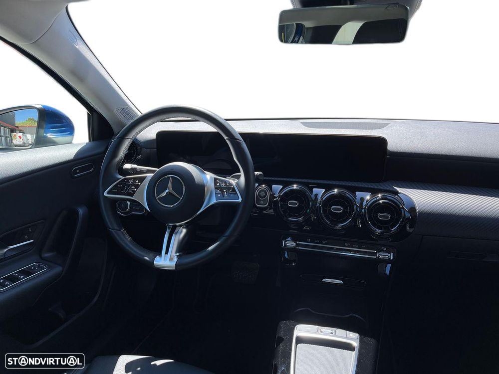 Mercedes-Benz A 200 Standard - 13