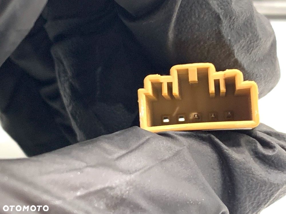 PRZEŁĄCZNIKI KIEROWNICY  SKODA OCTAVIA IV Combi (NX5) 2019 - 2022 2.0 TDI 110 kW [150 KM] olej - 4