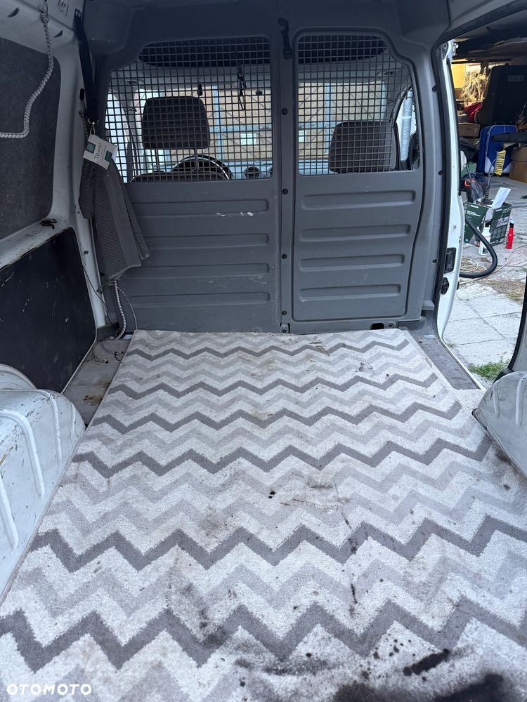 Volkswagen Caddy - 15
