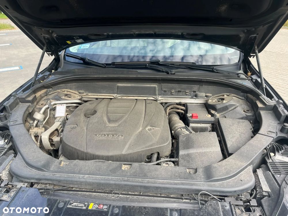 Volvo XC 60 D5 AWD Inscription - 8