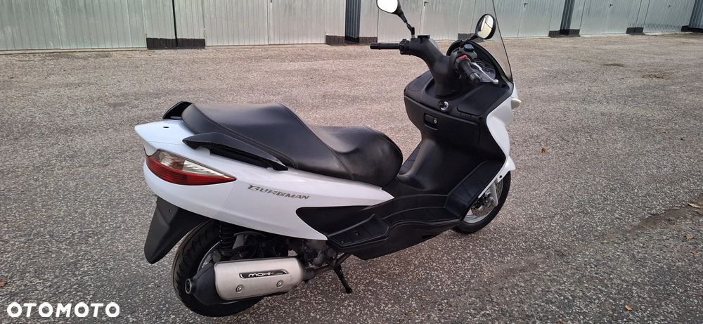 Suzuki Burgman - 11