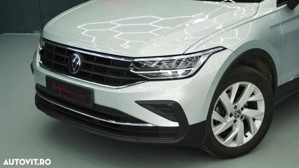 Volkswagen Tiguan 2.0 TDI 4Mot DSG Elegance - 6