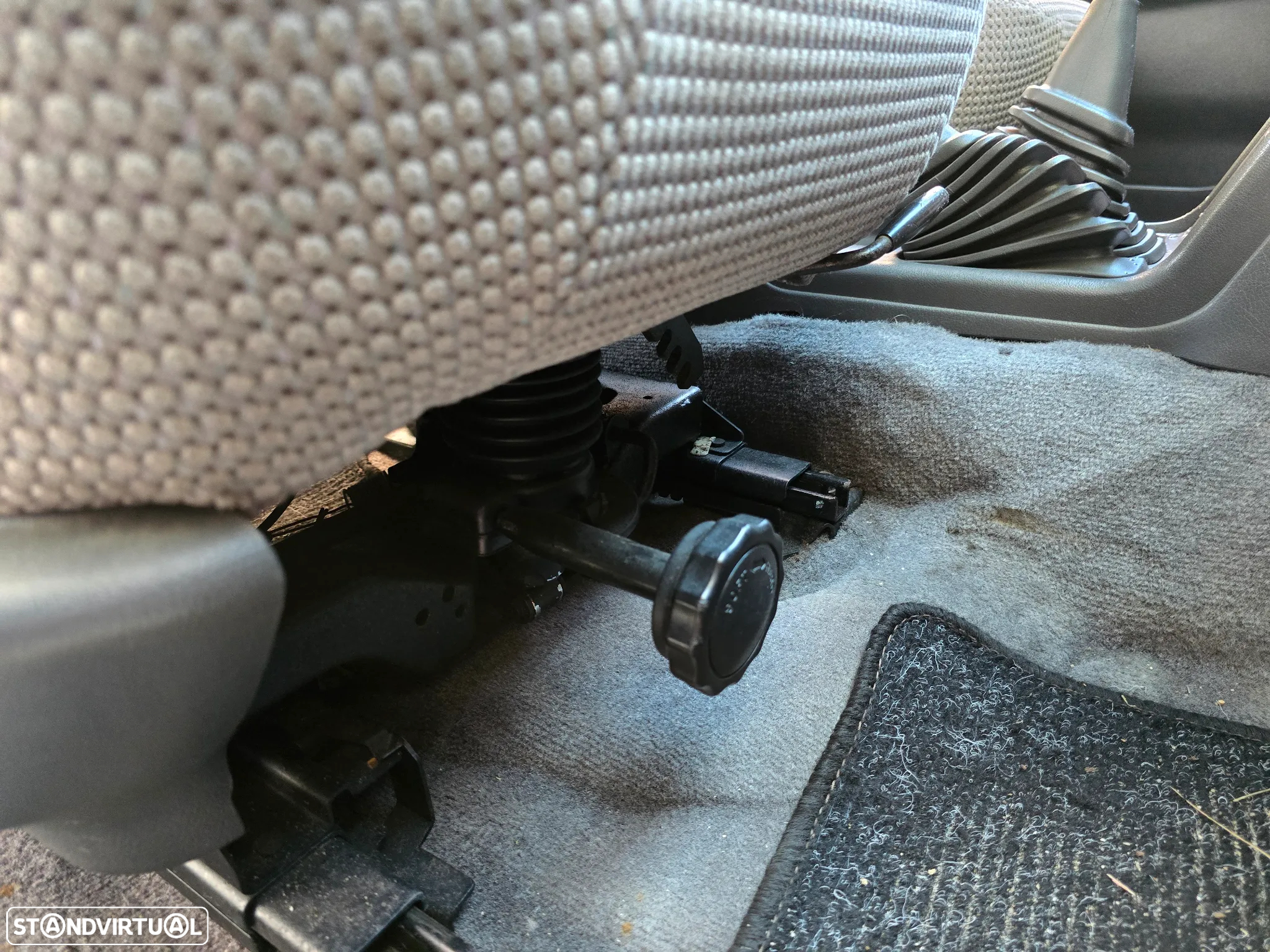 Mitsubishi Pajero 2.5 TDi GLS - 21