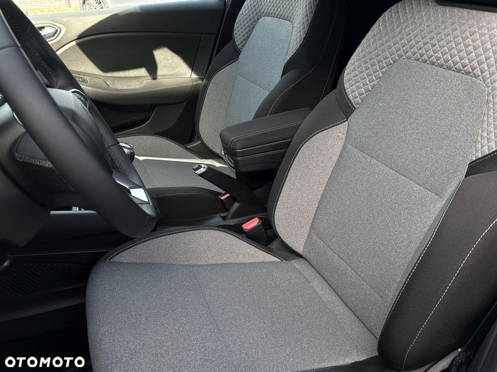 Renault Clio 1.0 TCe Evolution - 10