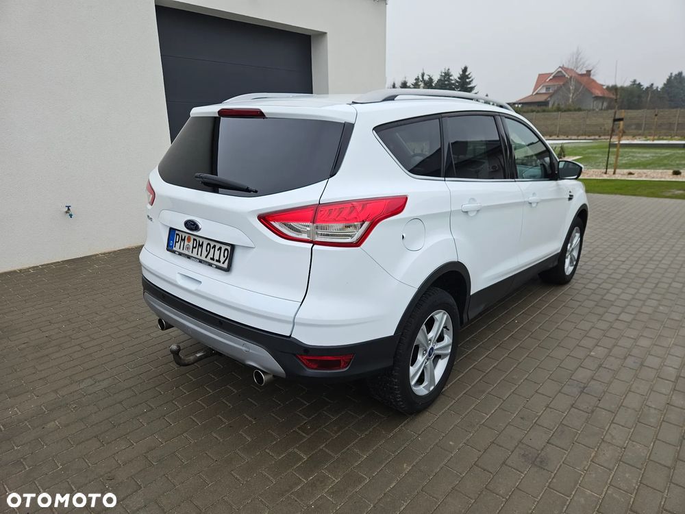 Ford Kuga 2.0 TDCi 2x4 Titanium - 7