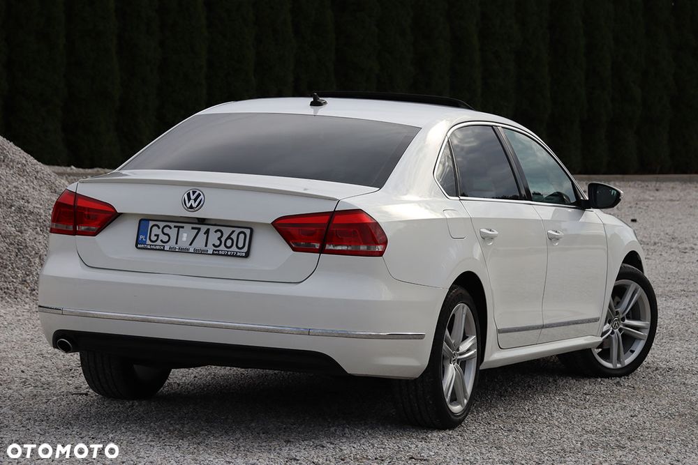 Volkswagen Passat 2.0 TDI DSG Highline - 4