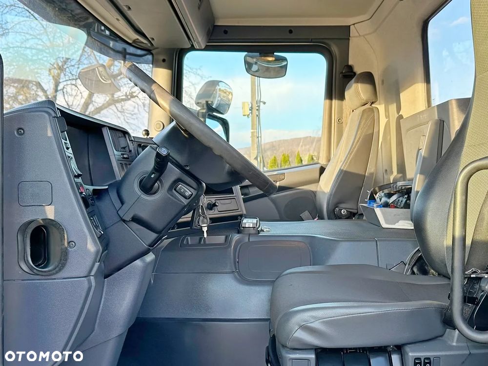 Scania P250 * RAMA DO ZABUDOWY 4,30m* HMF 635 K2 + PILOT * STAN BDB - 6