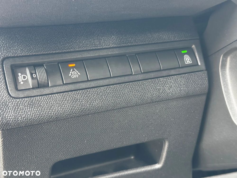 Peugeot 5008 1.2 PureTech Active S&S EAT6 - 25