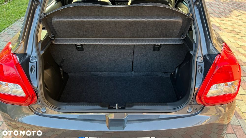Suzuki Swift 1.2 Premium Plus - 10