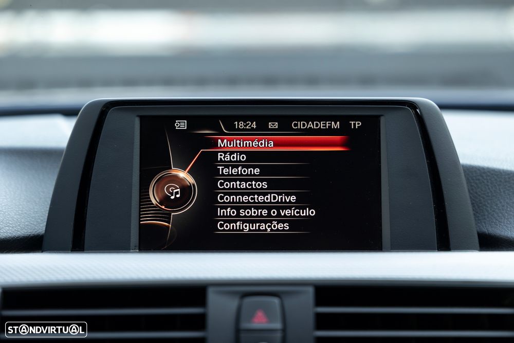 BMW 318 d M Sport - 17