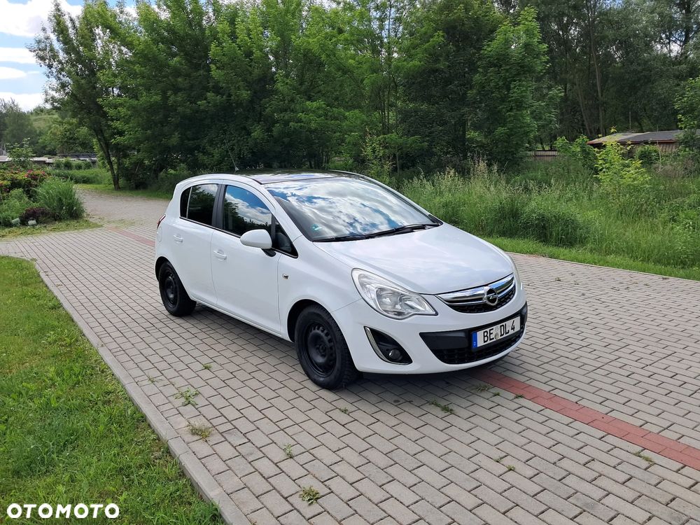 Opel Corsa 1.4 16V Cosmo - 4