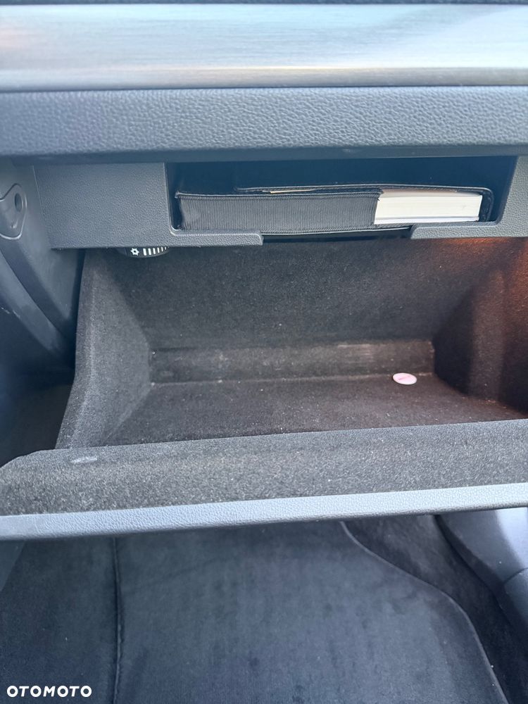 Volkswagen Golf - 16