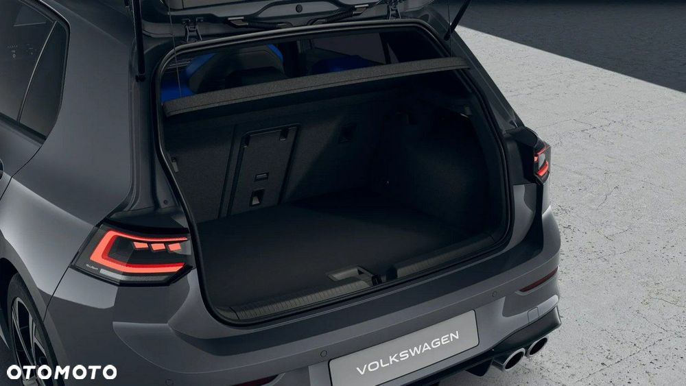 Volkswagen Golf - 6