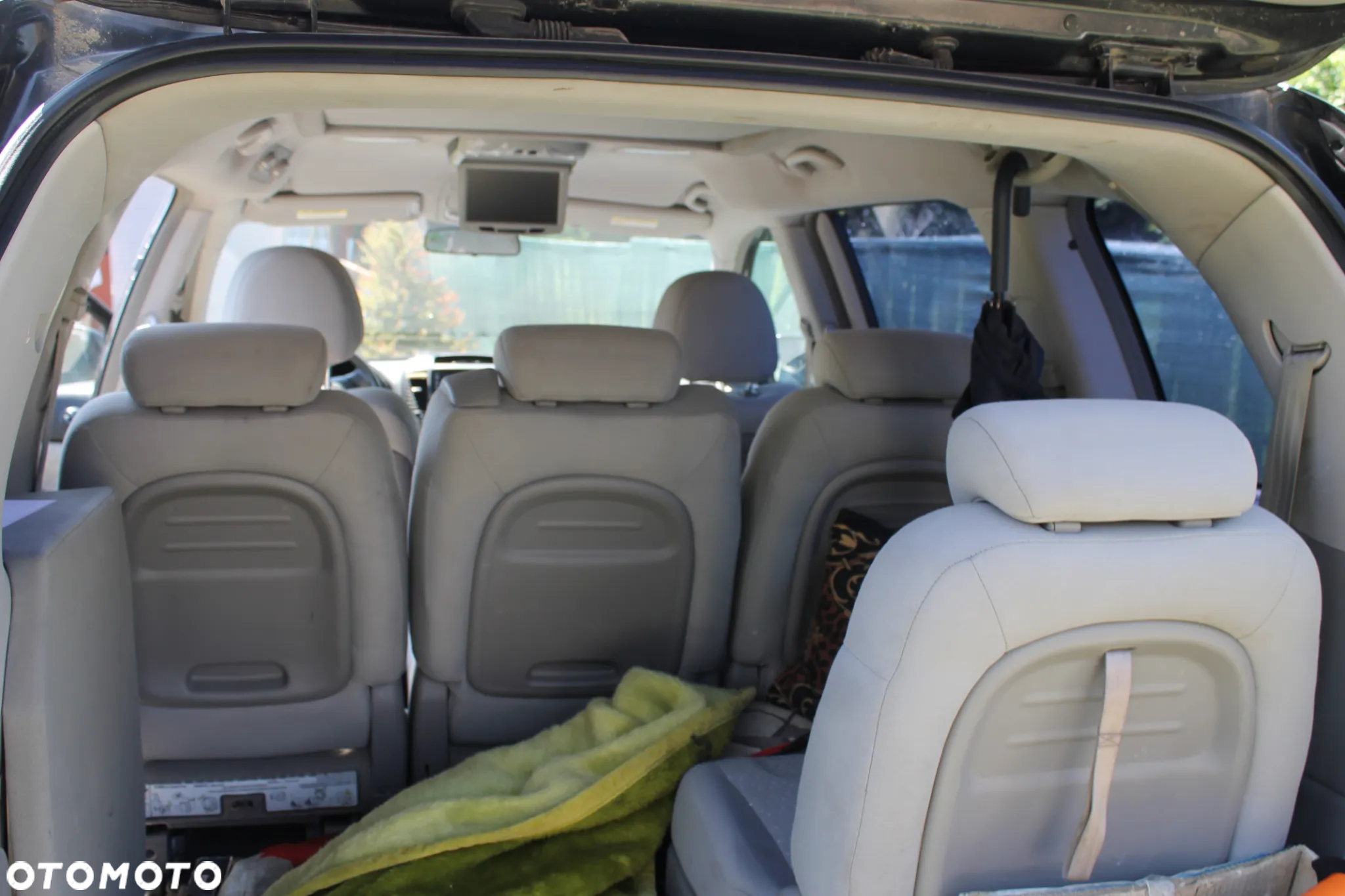 Kia Carnival 2.9 CRDi EX - 17