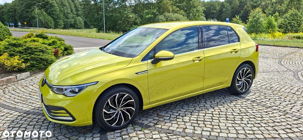 Volkswagen Golf - 1