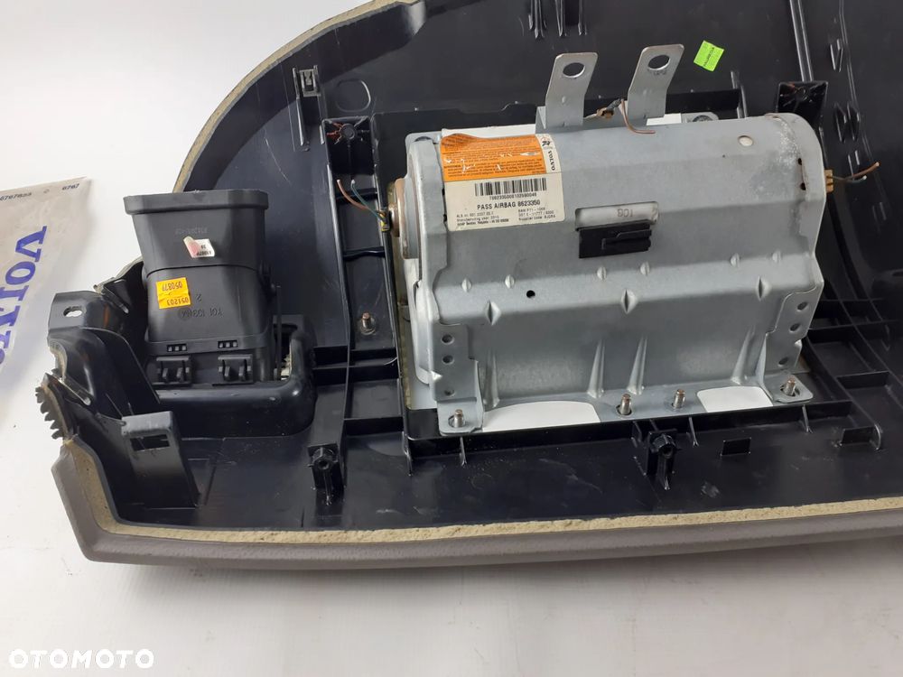 Volvo C30 S40 V50 konsola kokpit - 8