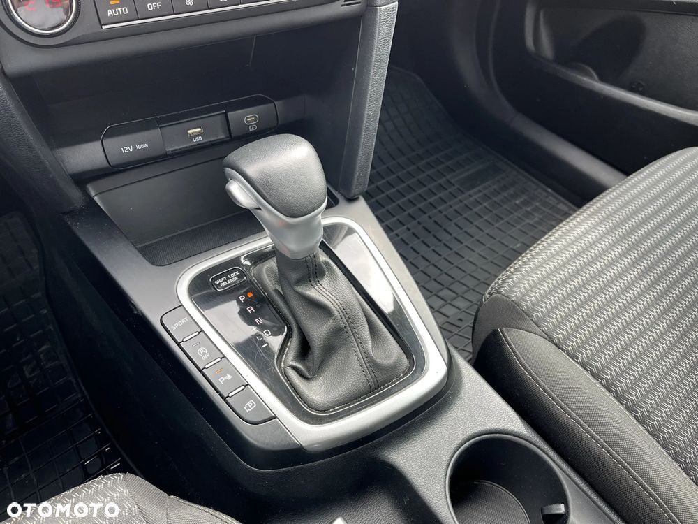 Kia Ceed 1.5 T-GDI M DCT - 15