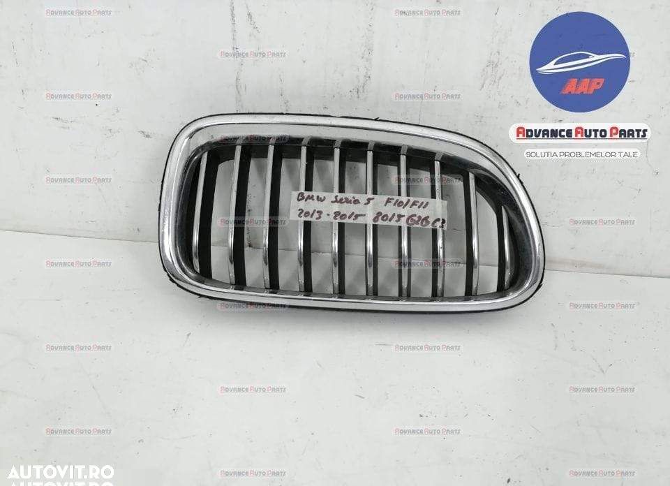 Grila centrala dreapta originala BMW Seria 5 F10 [facelift] 2013 2014 - 1