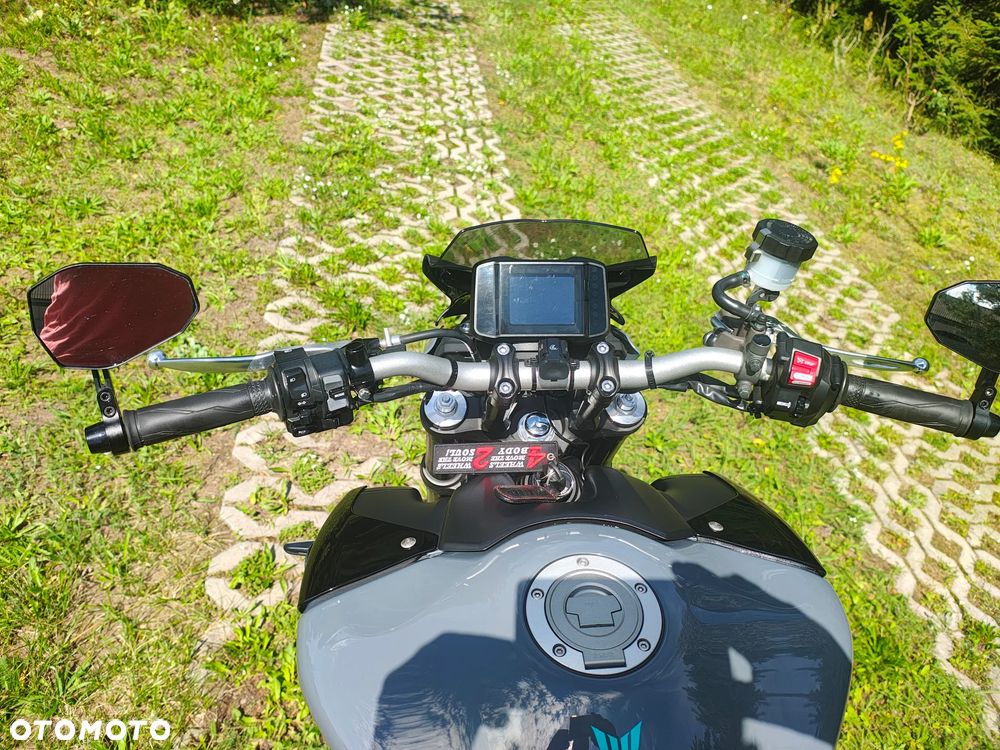 Yamaha MT - 19