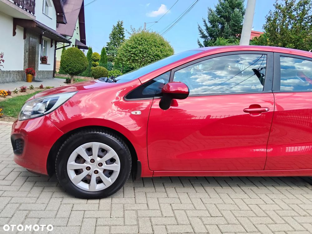 Kia Rio 1.2 Dream Team Edition - 5