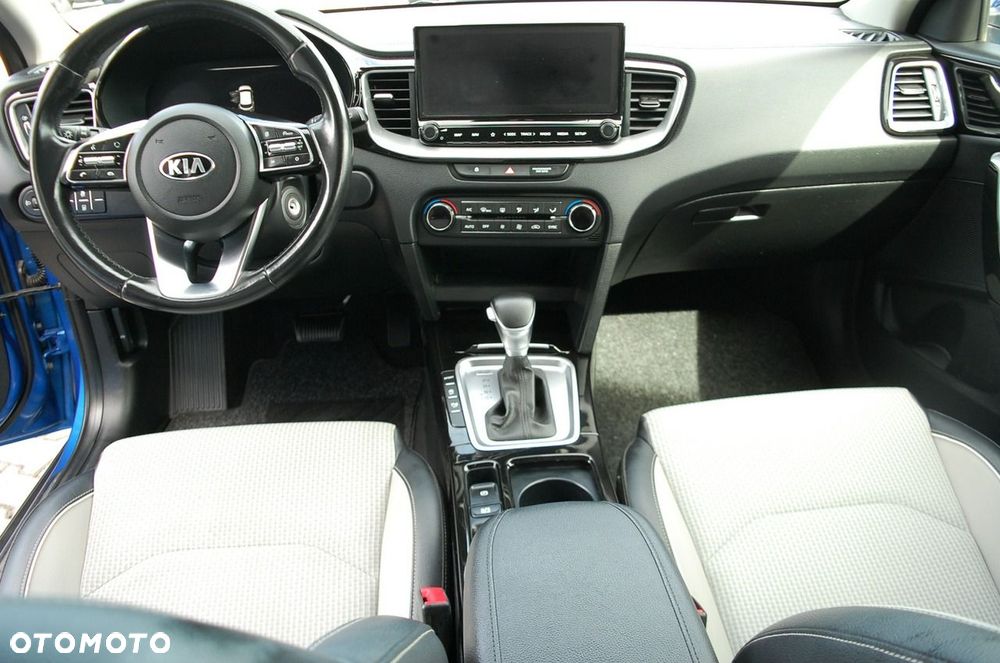 Kia XCeed - 6