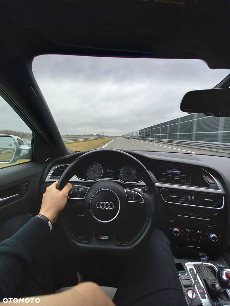 Audi S4 Limousine - 15