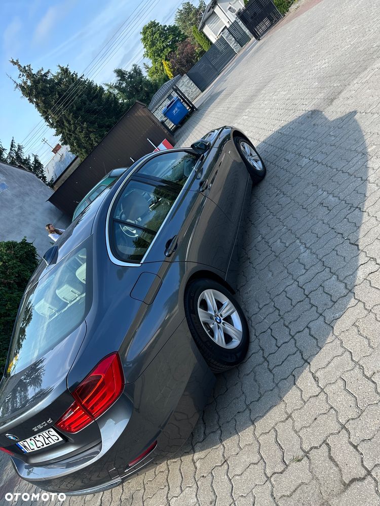 BMW Seria 3 320d Efficient Dynamics Luxury Line - 8