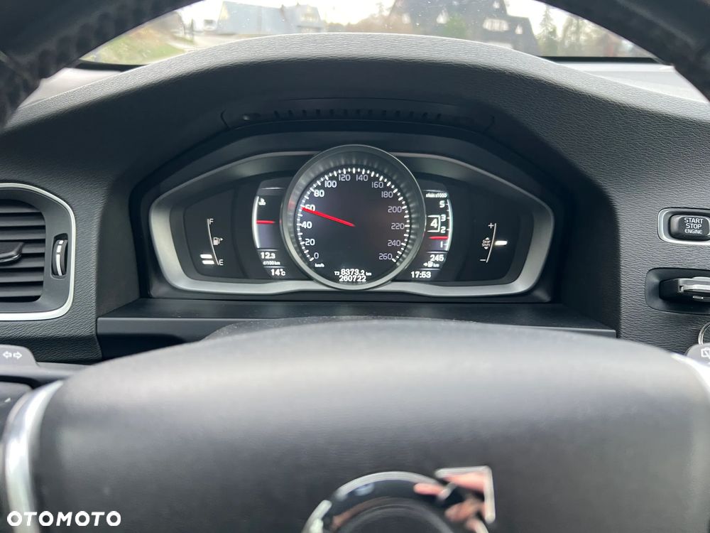 Volvo V60 D4 Kinetic - 9