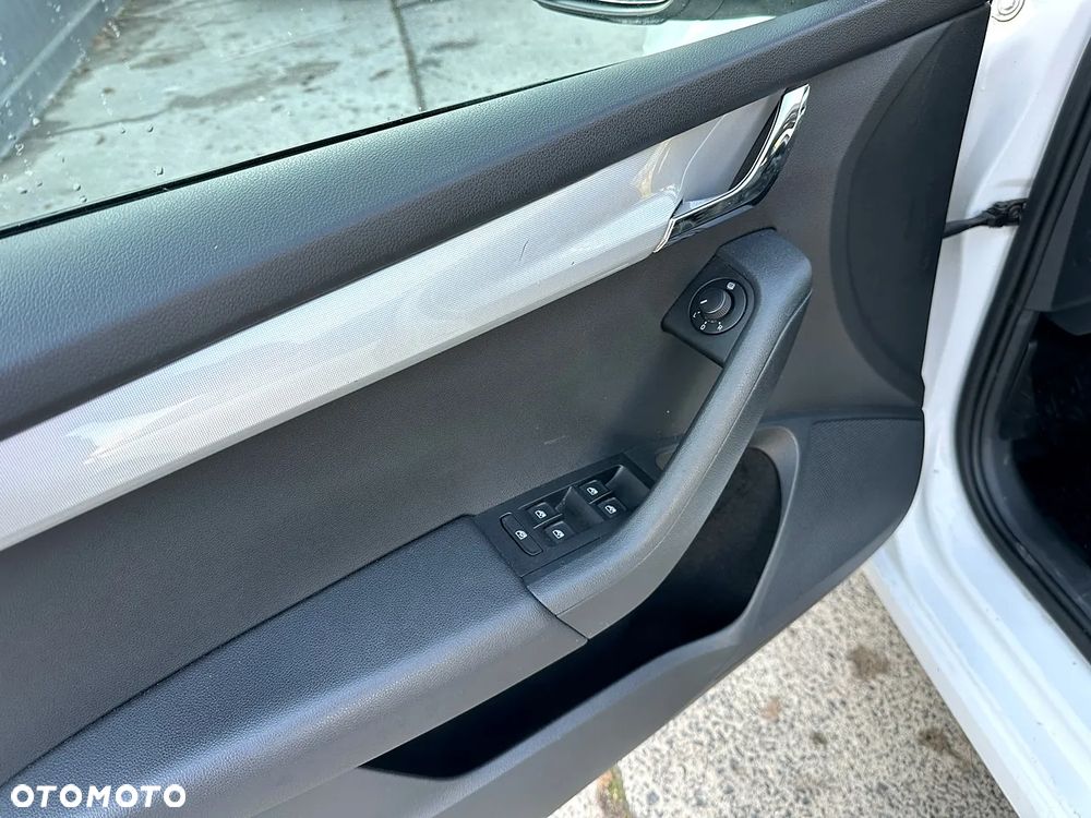 Skoda Octavia 1.6 TDI Ambition - 7